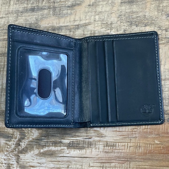 Timberland Bifold Card Holder ID Wallet - Picture 4 of 9